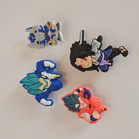 Bundle of 4 crock's charms. Pop some personality into your shoes with Jibbitz - Picture 3 of 6